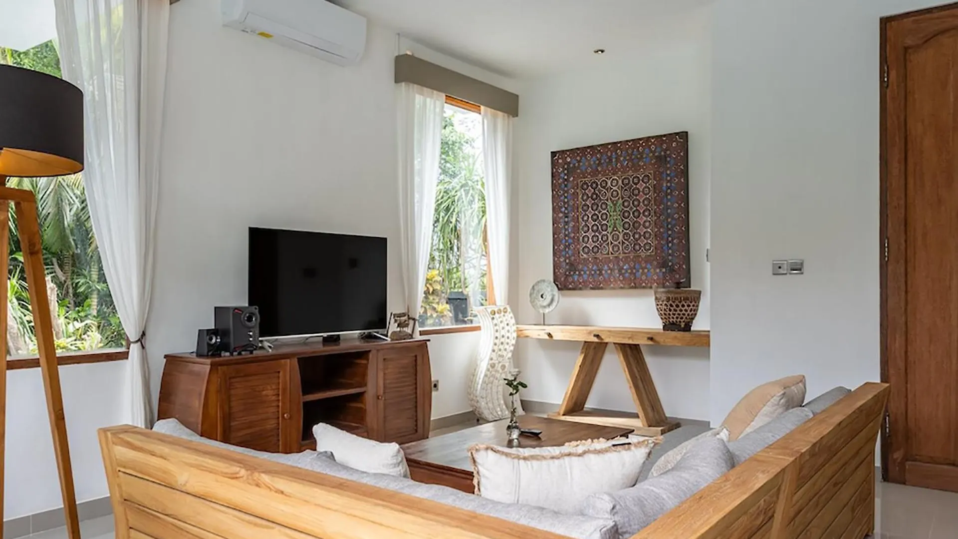 Villa Tropea By Optimum Bali Villas Kerobokan
